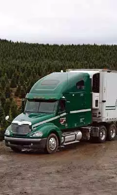 Play Wallpapers Freightliner Columb