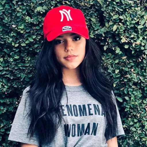 Play Wallpapers Jenna Ortega APK