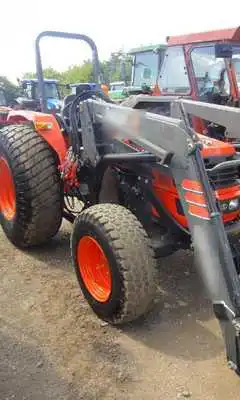Play Wallpapers Kubota Tractor