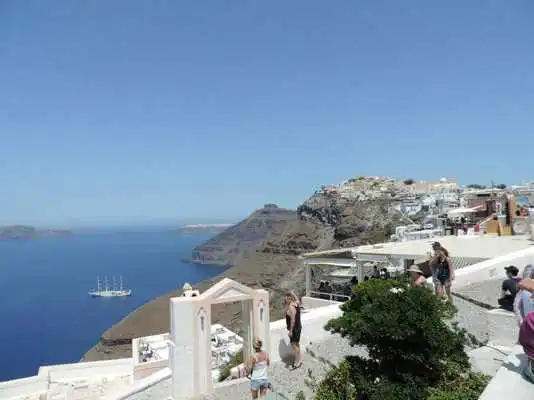 Play Wallpapers of Santorini