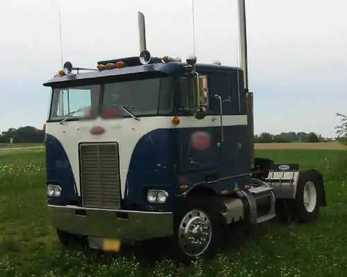 Play Wallpapers Peterbilt 282 Truck