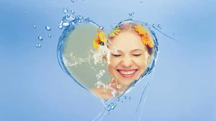 Play Water Frames For Photos