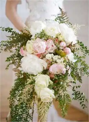 Play Wedding Bouquet Idea
