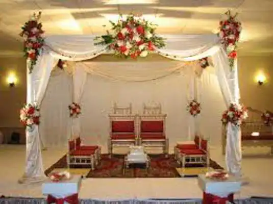 Play wedding decorations