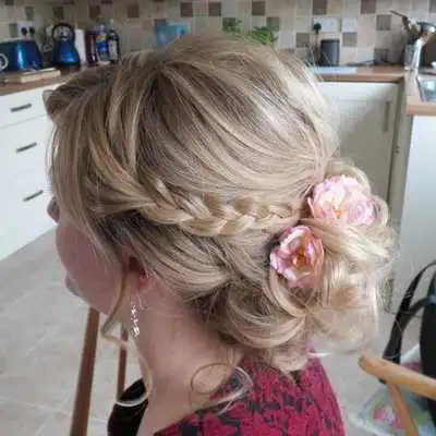 Play Women Hairstyle Pro