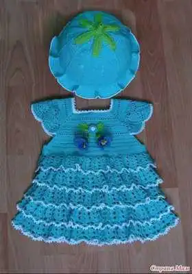 Play Women Knitted Baby Clothes