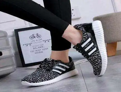 Play Womens Sneakers