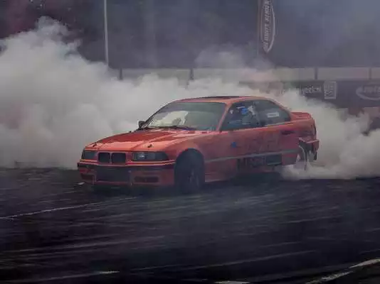 Play X5 Drift Racing Simulator Play X5 Drift Racing Simulator