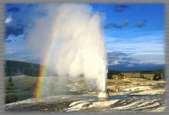 Play Yellowstone Geysers Wallpaper