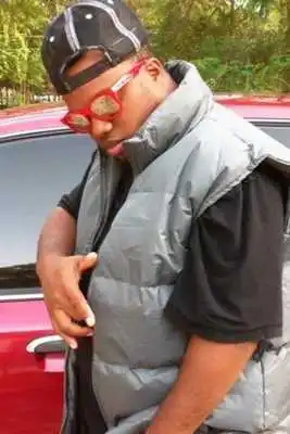 Play Youngtombtv LCFG